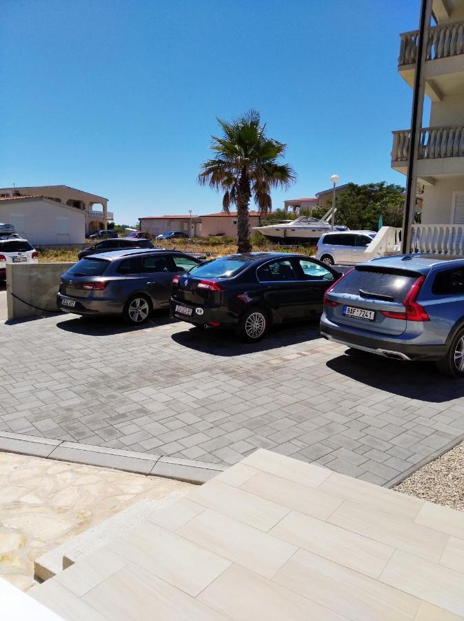 Apartmani Darija Vir Exteriér fotografie