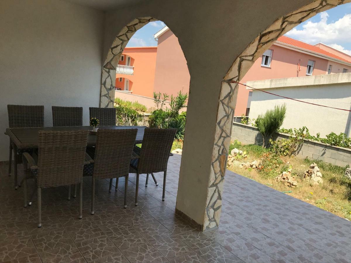 Apartmani Darija Vir Exteriér fotografie