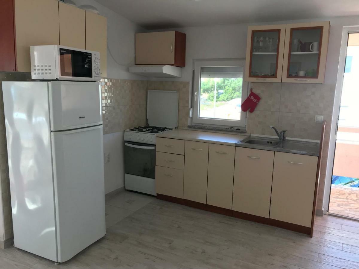 Apartmani Darija Vir Exteriér fotografie