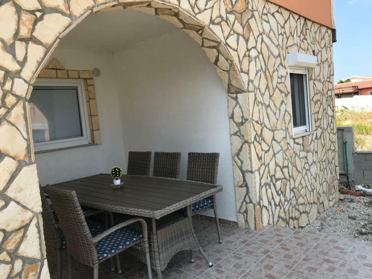 Apartmani Darija Vir Exteriér fotografie